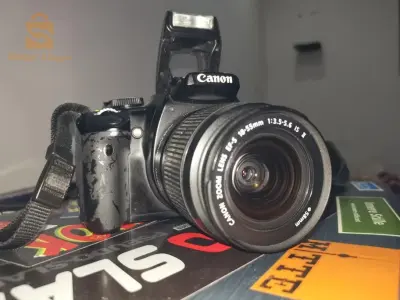 camera canon 400d