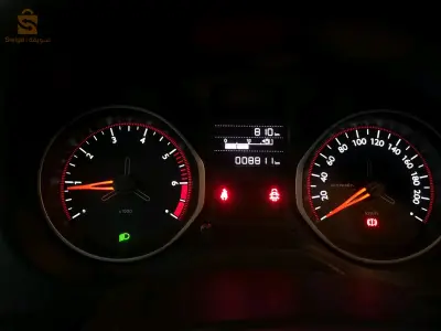 une nouvelle voiture familiale sans retouche et sans aucune rayure