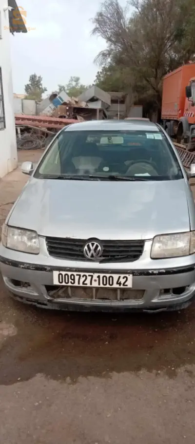 سيارة بولو 2000 للبيع