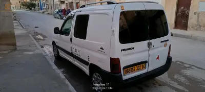 Peugeot Partner 2002 4 OUM EL BOUAGHI