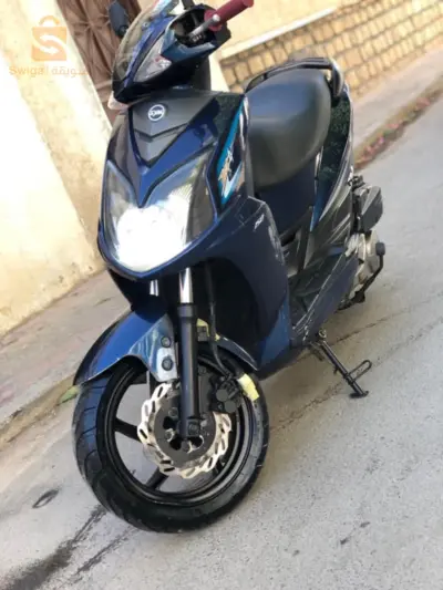 دراجة نارية للبيع j4