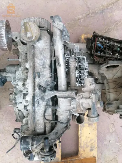 محركين رونو 1.5.  وبيجو 208