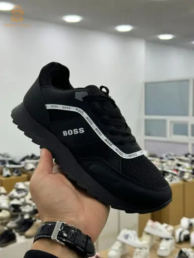 حذاء boss