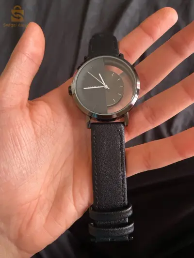 wristwatch tomi