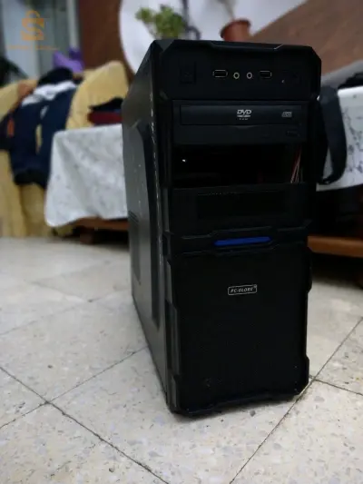 PC semi gamer