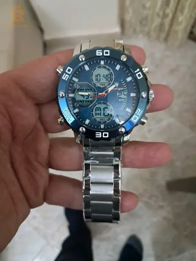 montre de luxe poedagar numérique et electronique