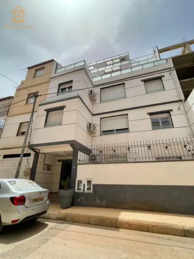prix affaire 😍🚨 appartement f4 a zeralda
📞0561639940