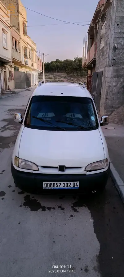 Peugeot Partner 2002 4 OUM EL BOUAGHI