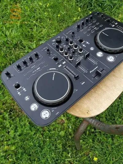 DJ PIONNER