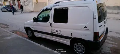 Peugeot Partner 2002 4 OUM EL BOUAGHI