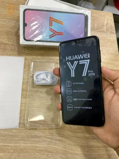 Smartphone HUAWEI y7 PRO