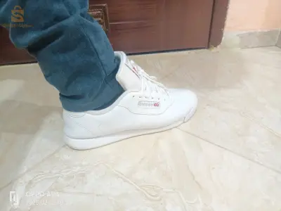 حذاء رياضي