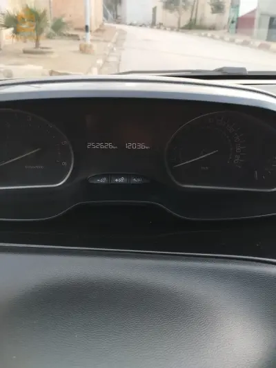 بيجو 208 2018 2 شلف