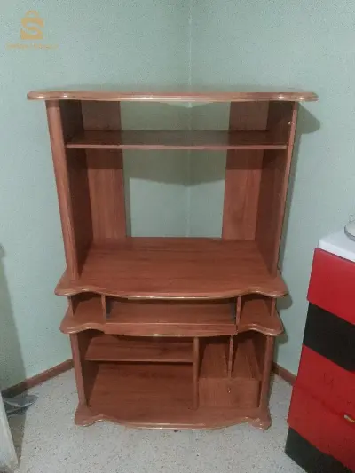 تلفاز و خزانة التفاز