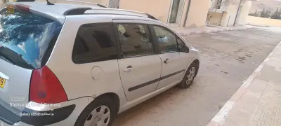 بيجو 307 2005 28 المسيلة