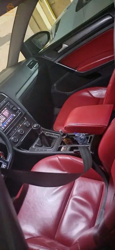Volkswagen Golf 2019 30 OUARGLA