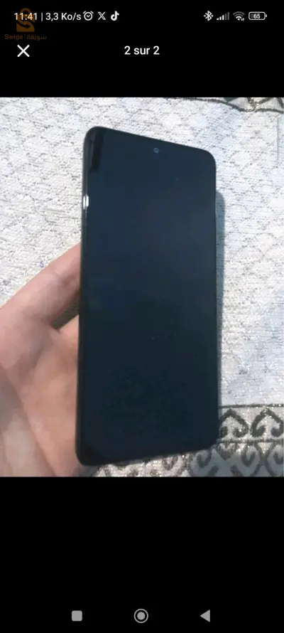 Salam voilà j’ai un REDMI NOTE 11 PRO 5G 8GB/128GB DUOS en très très bon état marche sans aucun problème , avec son boîtes et chargeur