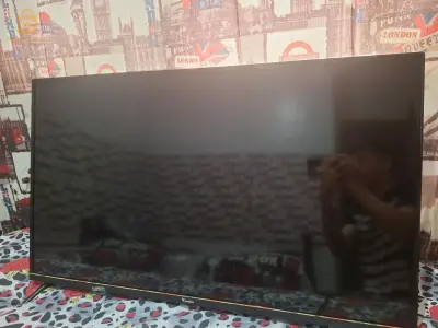 تلفاز من نوع condor يمشي كولشي جديد 
حجم تاعها 43 puce