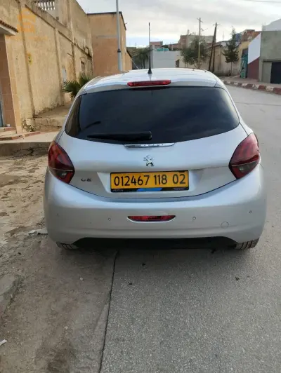 Peugeot 208 2018 2 CHLEF