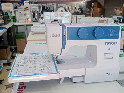 Toyota jeans
