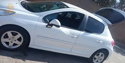 Peugeot 207 2012 34 BORDJ BOU ARRERIDJ