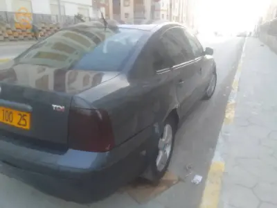 Volkswagen Passat 2000 25 CONSTANTINE