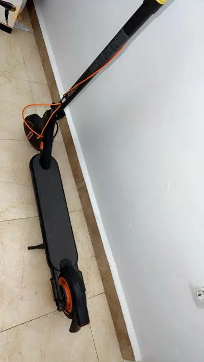 trottinette xiaomi 4Go Électrique