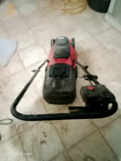 للبيع حشاشة كهربائية خاصة بالقازو