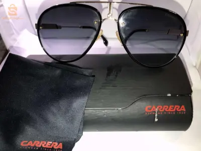 lunettes carrera