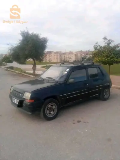 رينو R 5 1988 24 قالمة