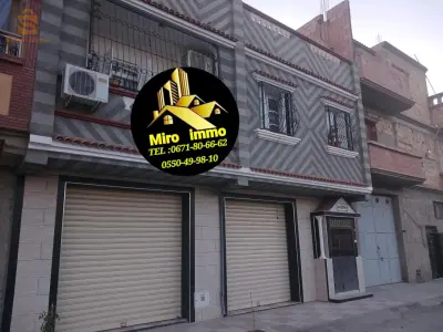 منزل للبيع 200متر شارع دبي