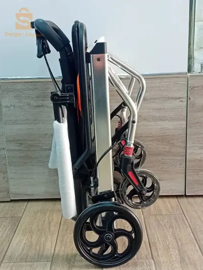 CHAISE DE TRANSFERT كرسي متحرك قابل للطي