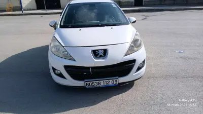 Peugeot 207 2012 9 BLIDA