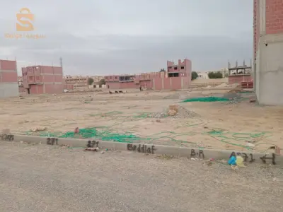 Terrain 100m² Coopérative Al-Aseel a côté de hamla 1 batna