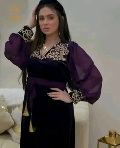 غوب عيادي هبااال في لبستها