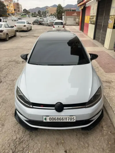 Volkswagen Golf 2017 5 BATNA