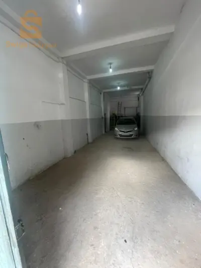 كراء مستودع