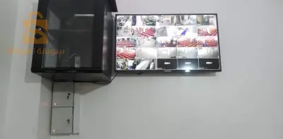 installation informatique et caméra de surveillance
