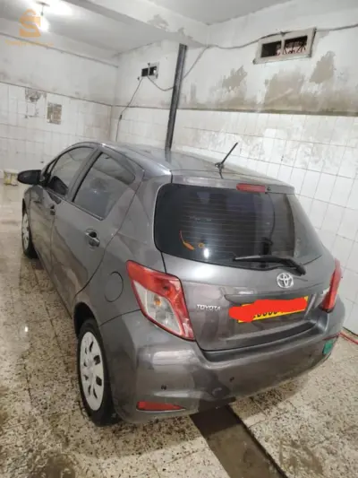 تويوتا Yaris 2013 8 بشار