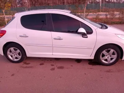 Peugeot 207 2013 31 ORAN
