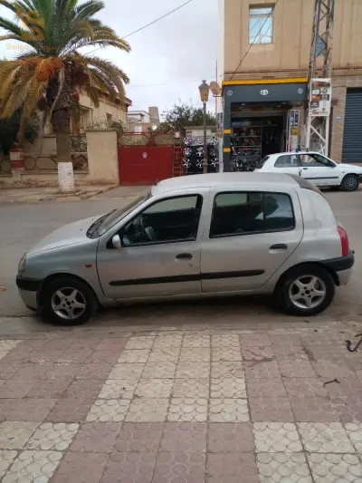 Renault Clio 2 1998 27 MOSTAGANEM