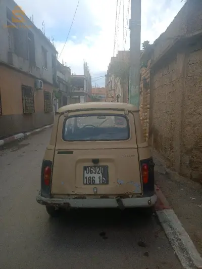 Renault R 4 1986 35 BOUMERDES