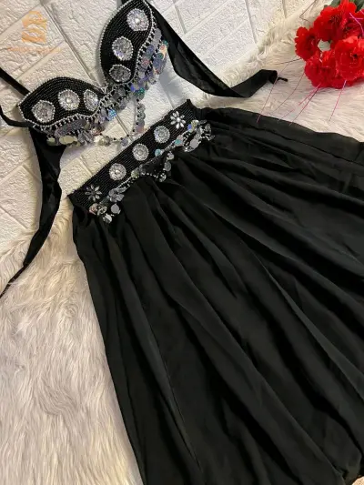 بدلة رقص