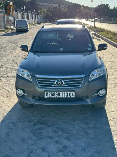 Toyota RAV 4 2013 4 OUM EL BOUAGHI