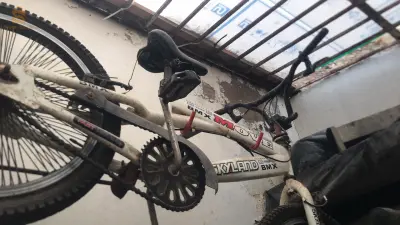 vélo bmx 1er main