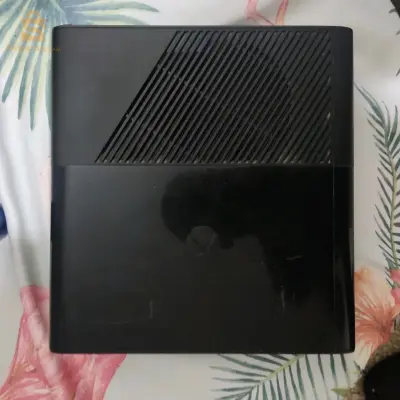 Xbox 360 e