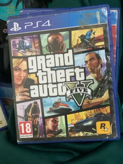 play station 4 slim
