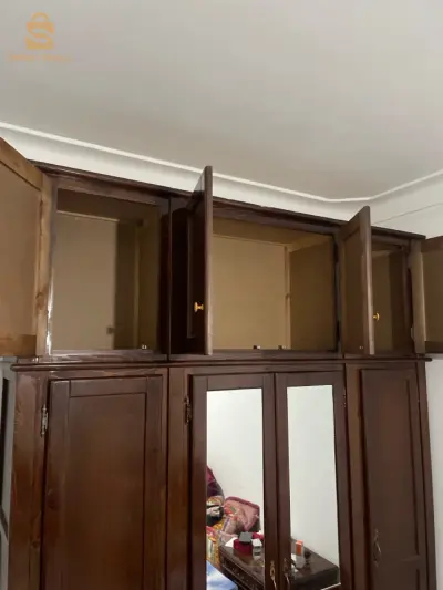 خزانة ملابس