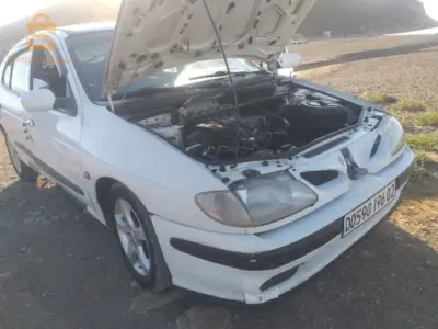 رينو Megane 1996 2 شلف