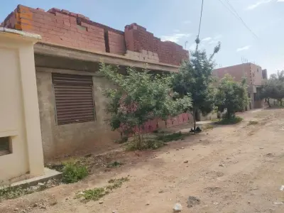 ثلاث سكنات